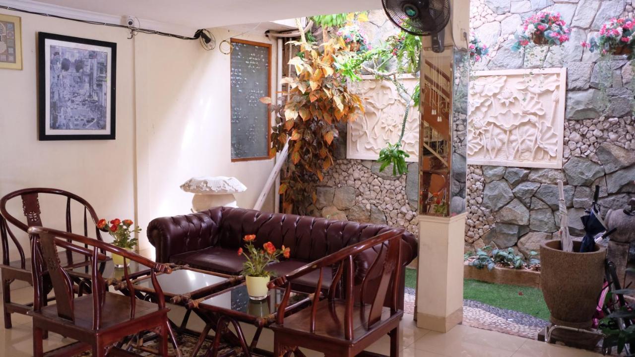 Zen Boutique Syariah Hotel Джакарта Экстерьер фото