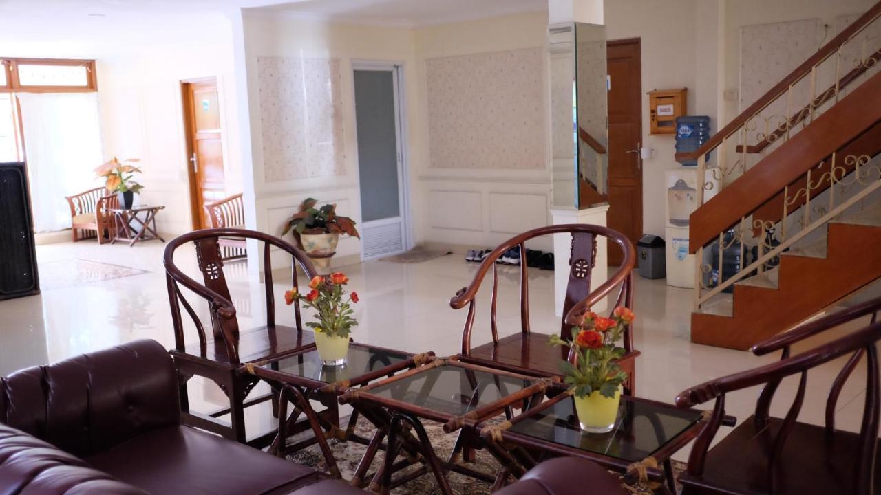 Zen Boutique Syariah Hotel Джакарта Экстерьер фото