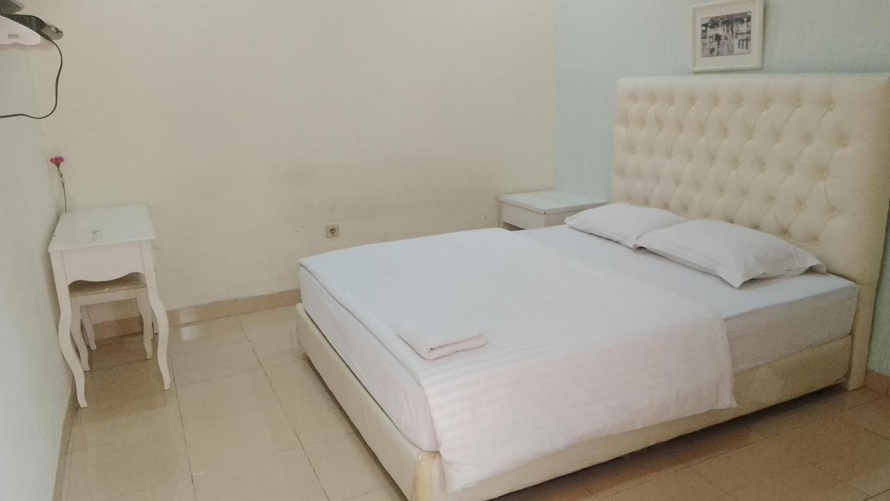 Zen Boutique Syariah Hotel Джакарта Номер фото